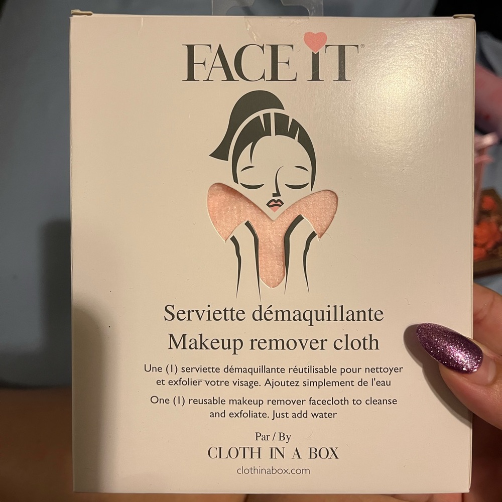 Face it cloth in a box! Brand new